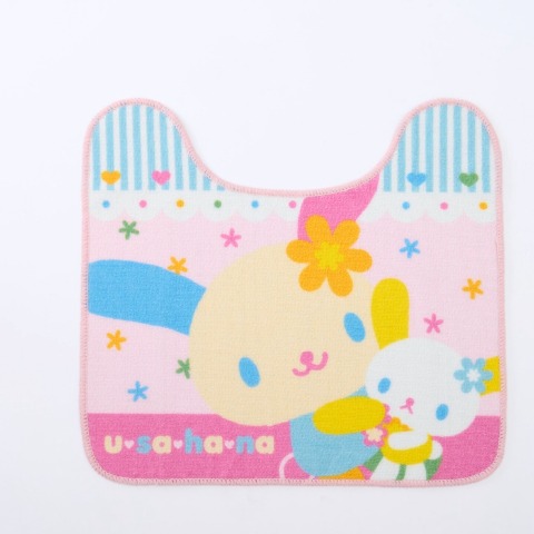 トイレ足元マット（55×60cm・ウサハナ）