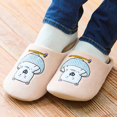 ルームシューズ（おいしそうなしろくま）