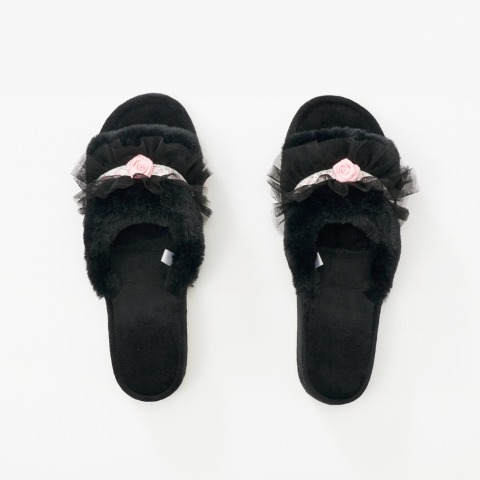 スリッパ（青木美沙子）