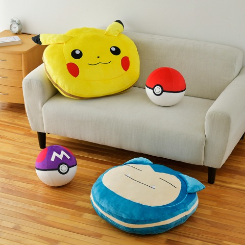 ボール型クッション（ポケットモンスター）