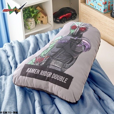ダイカットクッション（仮面ライダーW）