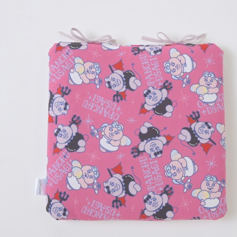 シートクッション（おぱんちゅうさぎ）