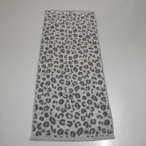 2枚組フェイスタオル（4つのこだわり・ヒョウ柄）