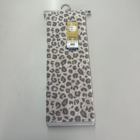 バスタオル（4つのこだわり・ヒョウ柄）
