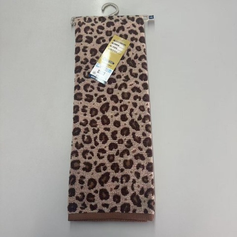 バスタオル（4つのこだわり・ヒョウ柄）