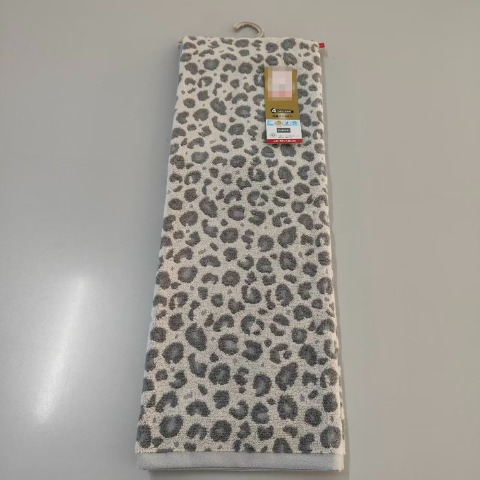 バスタオル 大判（4つのこだわり・ヒョウ柄）