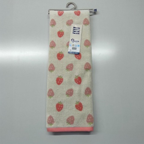 バスタオル（4つのこだわり・いちご）
