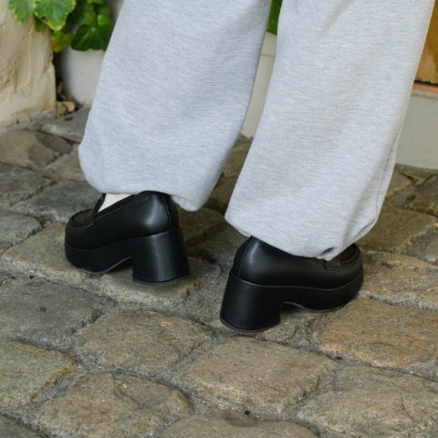 レディース　シューズ　（Petirire by Helm）