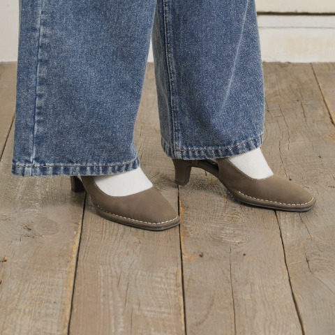 レディース　パンプス　（Petirire by Helm）