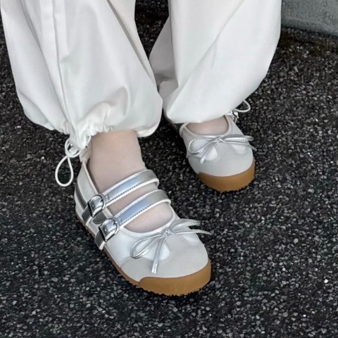 レディース　シューズ(桃華）