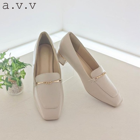 レディース　パンプス（a.v.v）