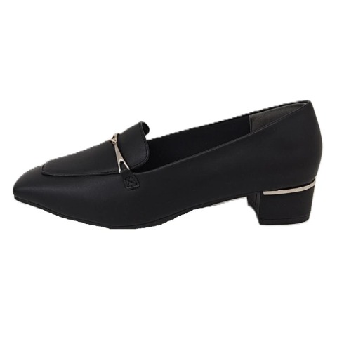 レディース　パンプス（a.v.v）