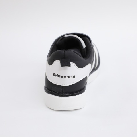 キッズ　シューズ（RRmoment）