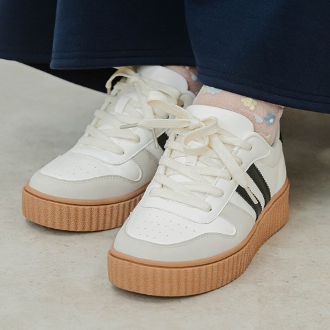 レディース　スニーカー　（yuki）