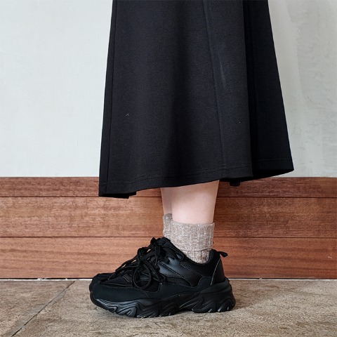 レディース　スニーカー（きなこっこ）