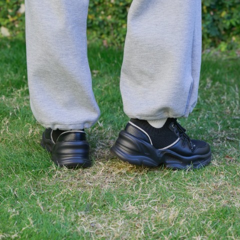 レディース　スニーカー　（Petirire by Helm）