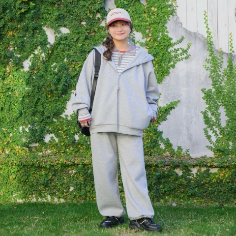 レディース　スニーカー　（Petirire by Helm）