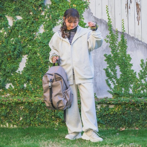 レディース　スニーカー　（Petirire by Helm）