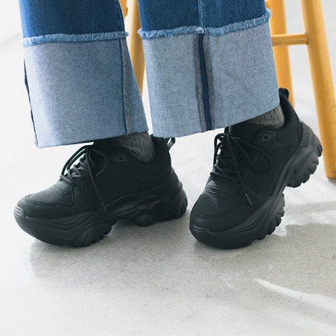 レディース　スニーカー（MARIE）