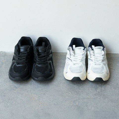 レディース　スニーカー（MARIE）