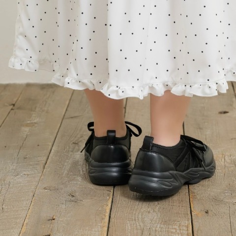 レディース　スニーカー　（maki）