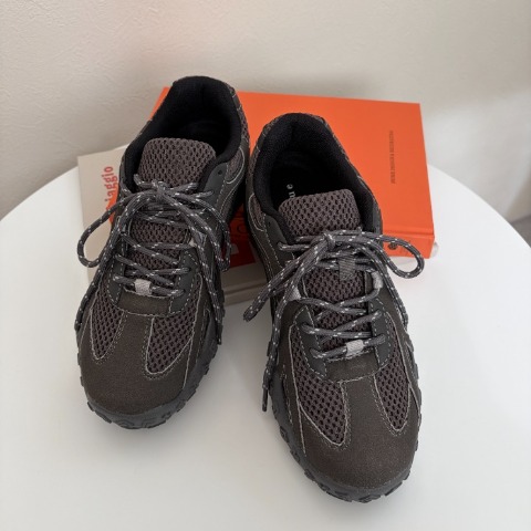 レディース　スニーカー(rumi）