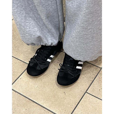 レディース　スニーカー(桃華）