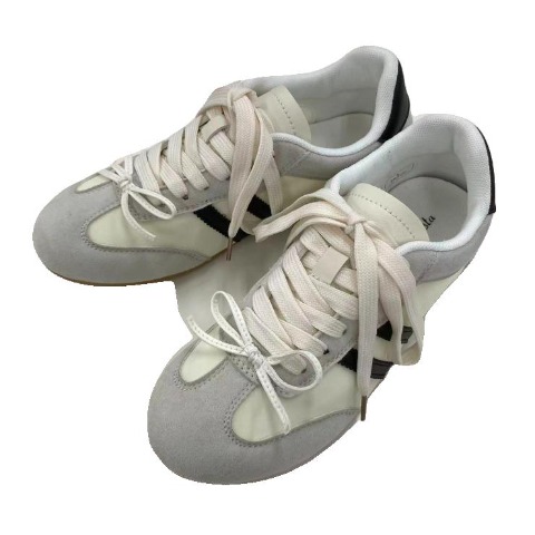 レディース　スニーカー(桃華）