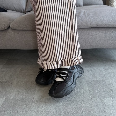 レディース　スニーカー　（akaru）