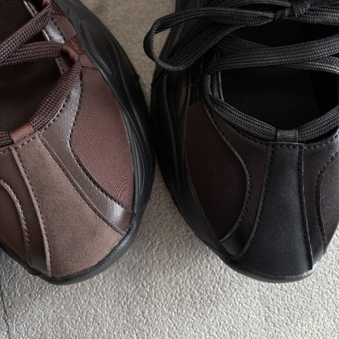 レディース　スニーカー　（akaru）