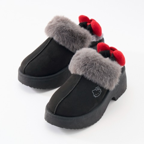 レディース　シューズ　（ハローキティ）