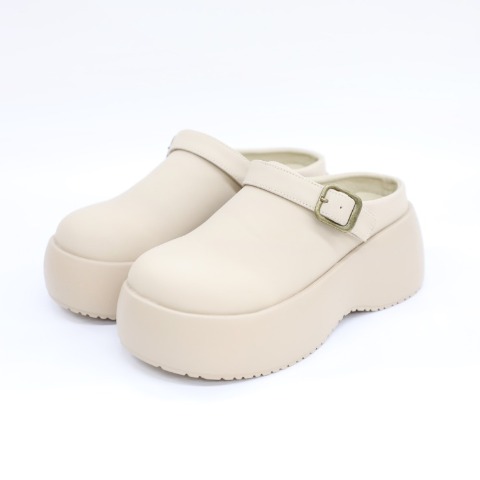 レディース　シューズ（choco）