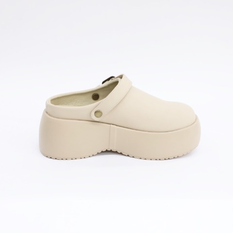 レディース　シューズ（choco）