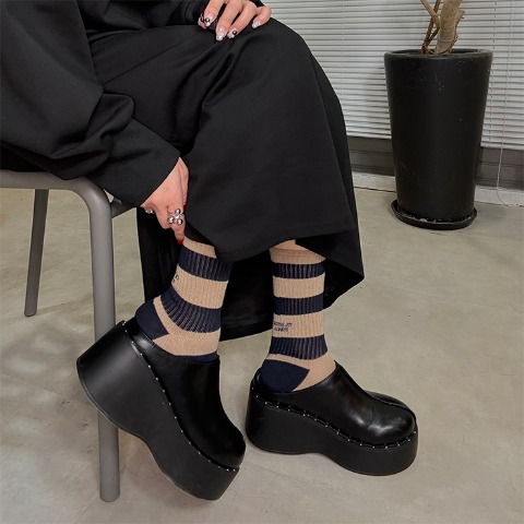 レディース　シューズ　（おなつ）