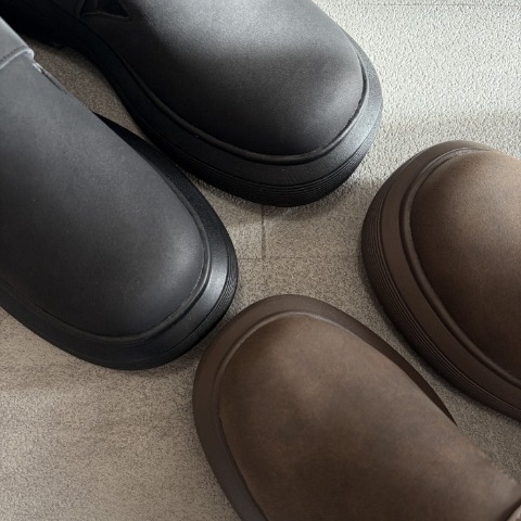 レディース　シューズ　（akaru）