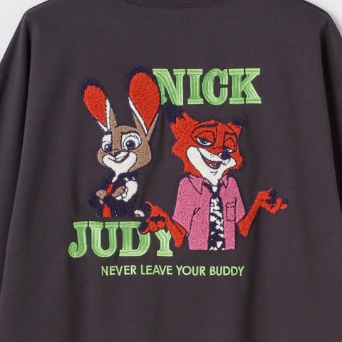 メンズ　トレーナー(DISNEY)