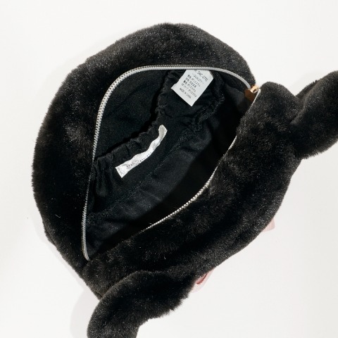 チェーン付きポーチ（青木美沙子）