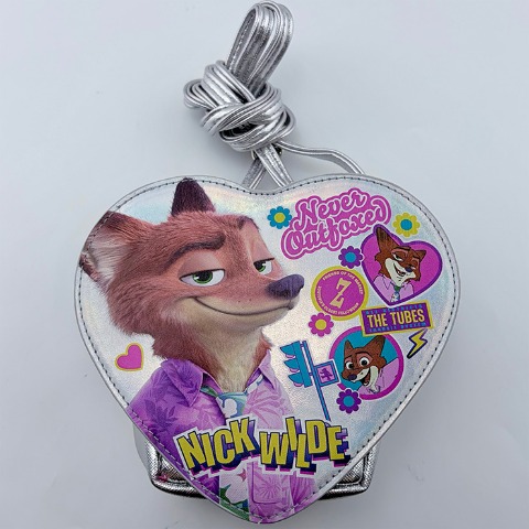 ショルダー付きダイカットポーチ（ニックA）