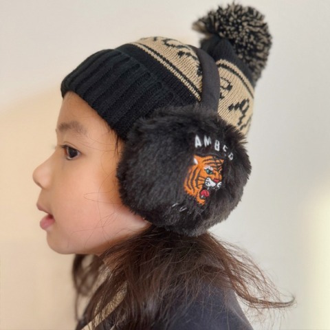キッズ　イヤーマフ（AMBERROAR）