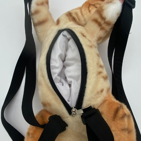 キッズ　ぬいぐるみリュック ネコ（トラ）