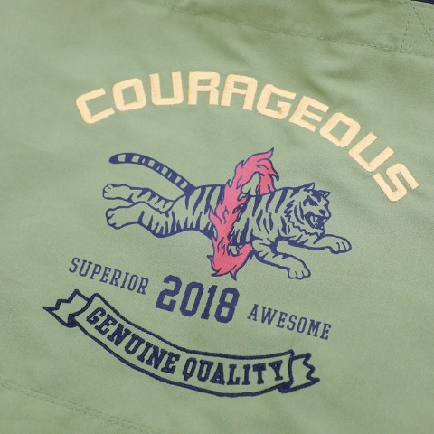キッズ　バッグ（AMBERROAR）