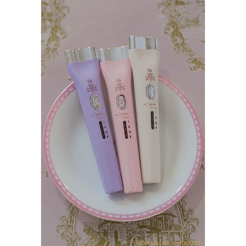 ホットビューラー（青木美沙子×NINA'S）