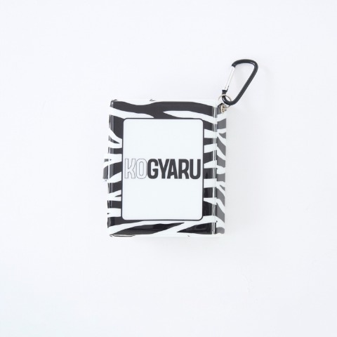 ブック型カードホルダー（KOGYARU）