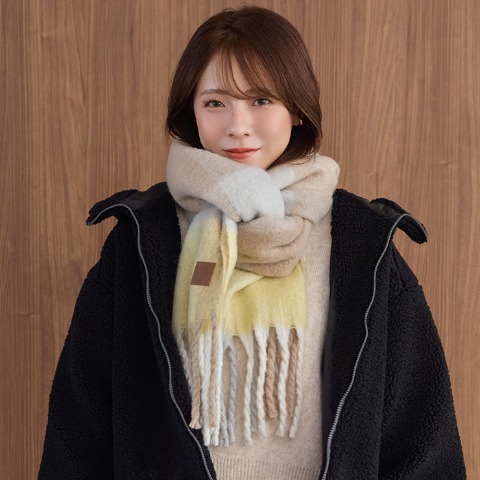 レディース　マフラー(yumi)