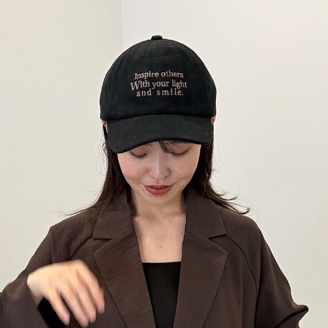 レディース　コーデュロイキャップ（ぷーさん）