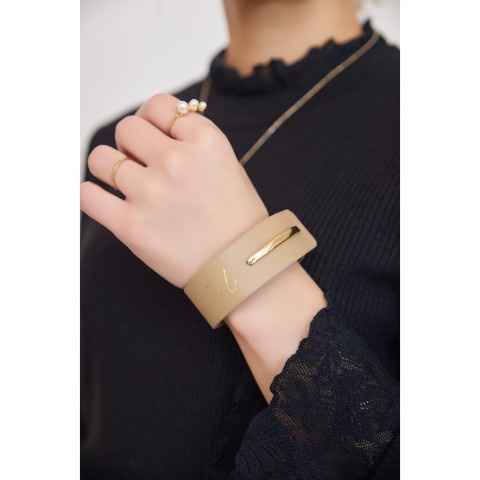 レディース　バングル(yumi)