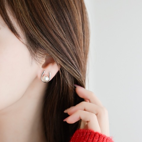 レディース　イヤリング（MUMU）