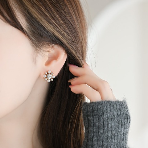 レディース　イヤリング（MUMU）