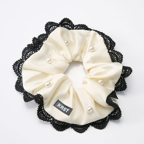 レディース　シュシュ（きゅるりんってしてみて）