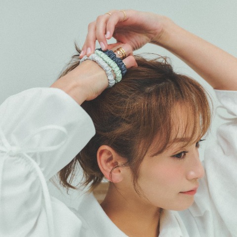 レディース　シュシュ（西山茉希）